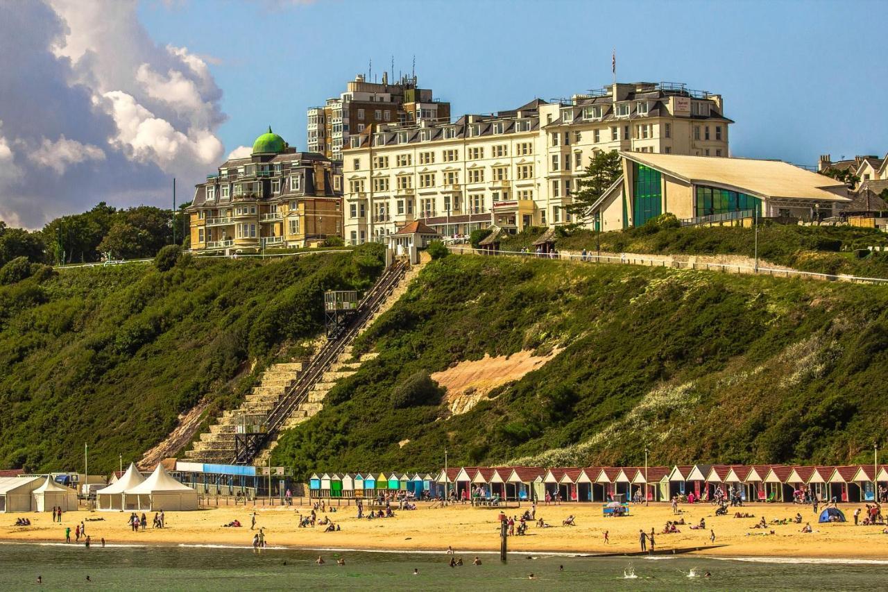 Bournemouth Beachfront Retreat 3 Bedroom 3 Bathroom Seaside B&B With Free Parking Exterior foto