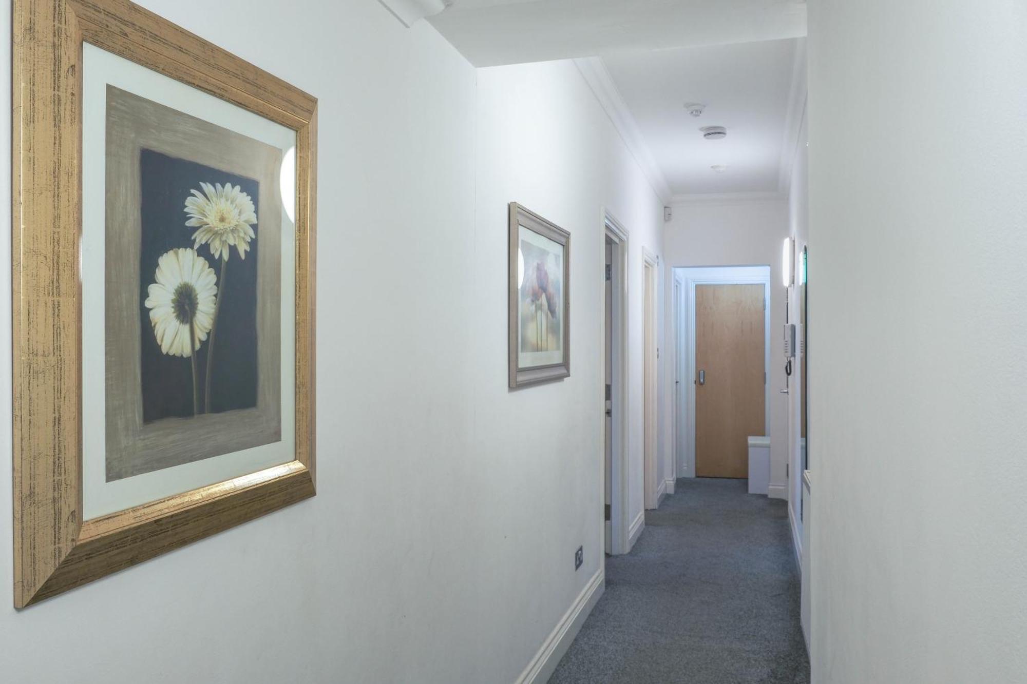 Bournemouth Beachfront Retreat 3 Bedroom 3 Bathroom Seaside B&B With Free Parking Exterior foto