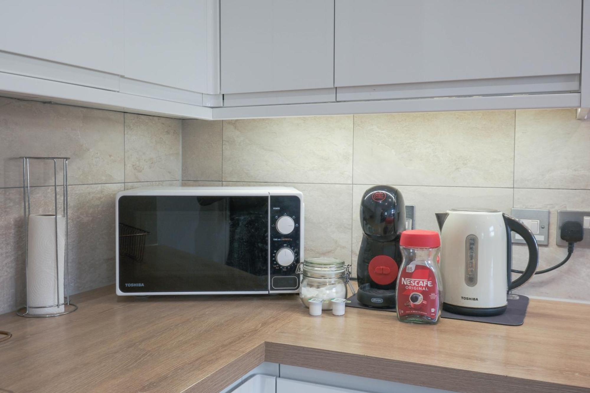 Bournemouth Beachfront Retreat 3 Bedroom 3 Bathroom Seaside B&B With Free Parking Exterior foto